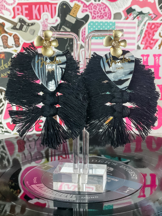 Do the Macarema Earrings - Black